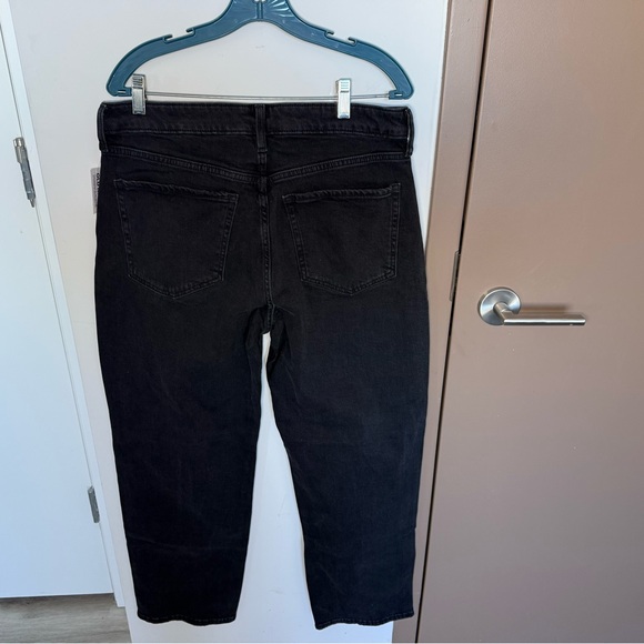 NWT Curvy High-Waisted OG Loose Jeans (Old Navy) - Picture 3 of 5